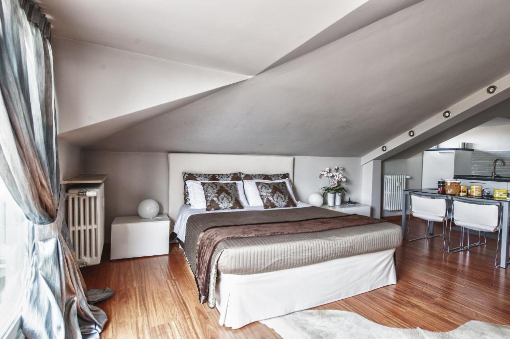 Cute & Cozy Terrace Apartment Bergamo Room photo