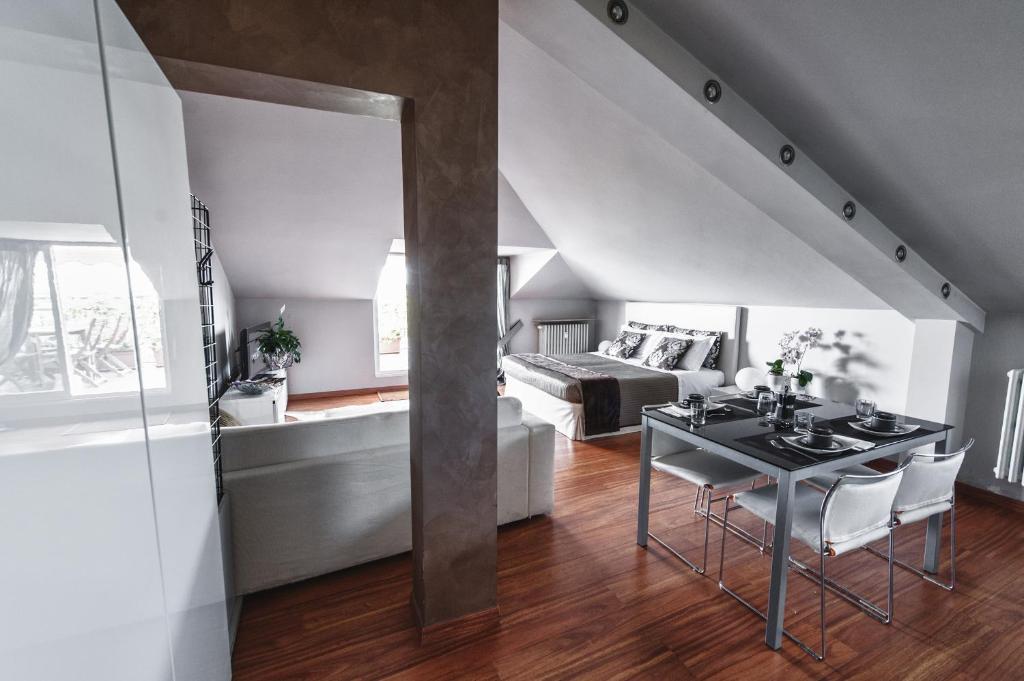 Cute & Cozy Terrace Apartment Bergamo Room photo
