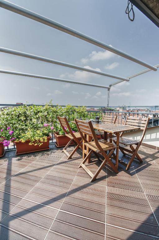 Cute & Cozy Terrace Apartment Bergamo Room photo